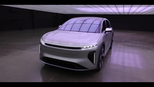 Lucid Gravity Has 440 miles and 3 Rows!