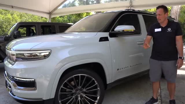 Is the NEW 2021 Jeep Grand Wagoneer a luxury SUV worth the PRICE?