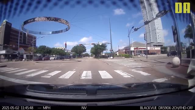 Road Rage USA, Driving Fails & Bad Drivers Compilation 2021 (Car Crashes!) #37