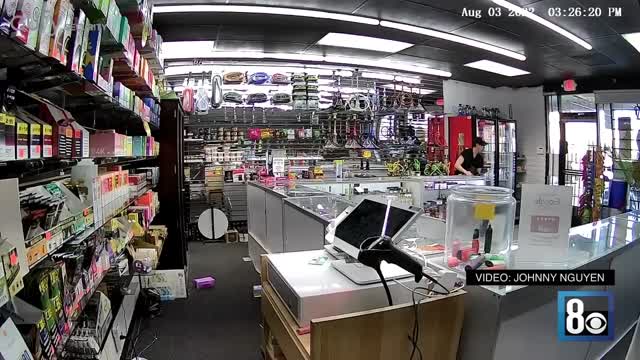 Las Vegas smoke shop owner stabs man multiple times during attempted robbery