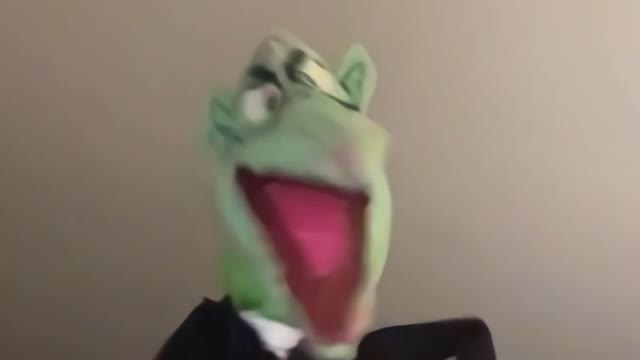 The Mysterious Flower That Shook The World ( 2025 ) by Erica Crooks