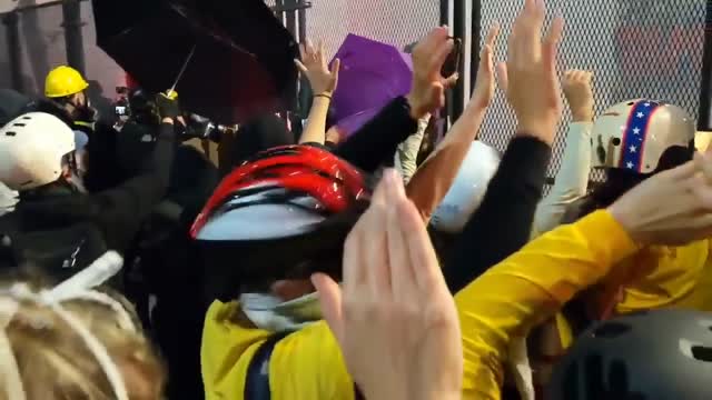 Wall Of Veterans Join Wall Of Mums Portland day 58