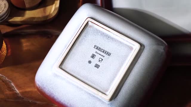 Stern 16 Piece Dinnerware Set