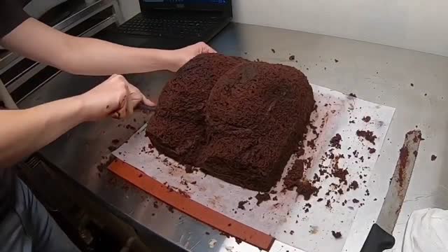 How to Make a Butt CAKE | Fantastic Fest