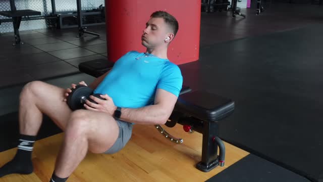 The 4 BEST BUTT exercises you HAVE to be doing!