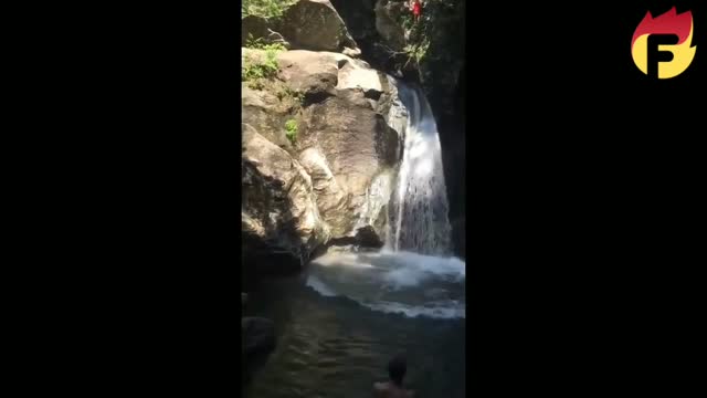 💧Cliff Diving Dangerous Fails Compilation !
