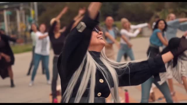 Mack & Rita - Official Trailer (2022) Diane Keaton, Elizabeth Lail, Taylour Paige, Patti Harrison