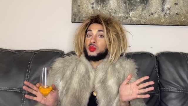 Joanne The Scammer Rates the Scams in I Care A Lot I Netflix