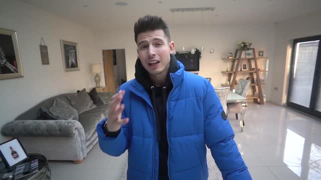 Best Fitting Puffer Jackets For Men In 2020 (Asos, Bershka, Good For Nothing + More)