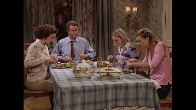 Another Dysfunctional Family Dinner - SNL