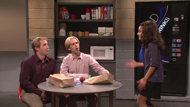 Cut for Time: March Madness (Ariana Grande) - SNL