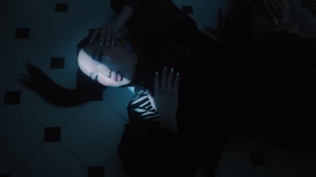 INNA - My Crystal Nails