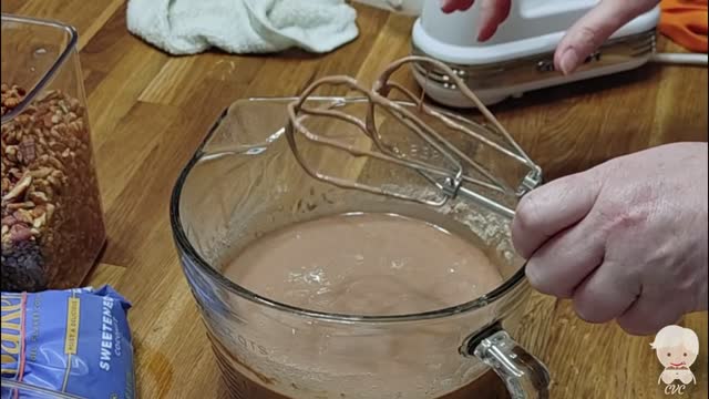 An Earthquake Cake is a German Chocolate Lovers Dream, CVC's Southern Kitchen