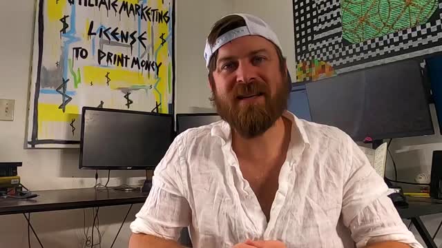 How To Make $500 A Week Buying Fiverr Gigs