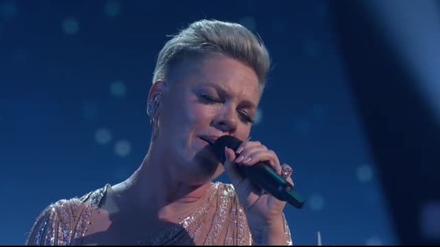 Hopelessly Devoted To You (Olivia Newton-John Tribute) (Live From The 2022 American Mus...