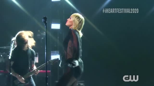 Miley Cyrus - Heart of Glass (Blondie Cover) (Live at the iHeartRadio Music Festival 2020)