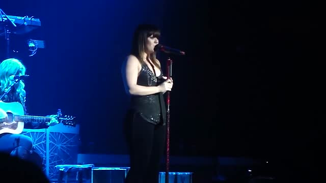 Kelly Clarkson - Crazy for You Cover - Bossier City - February 4, 2012