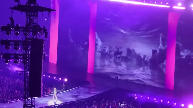 Taylor Swift - Miss Americana & The Heartbreak Prince (LIVE at State Farm Stadium) 3-18-23