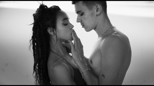 FKA twigs - killer