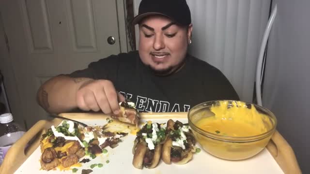 Bacon Chili Cheese Dogs + Cheesy Bacon Tots | Blind Date Story Time