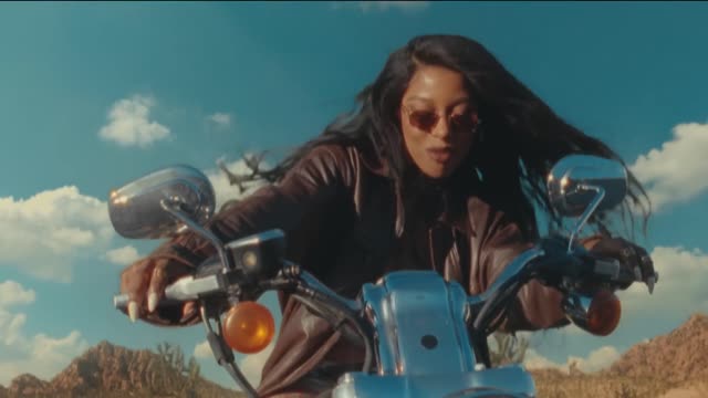 Victoria Monét - Smoke (Official Video) ft. Lucky Daye