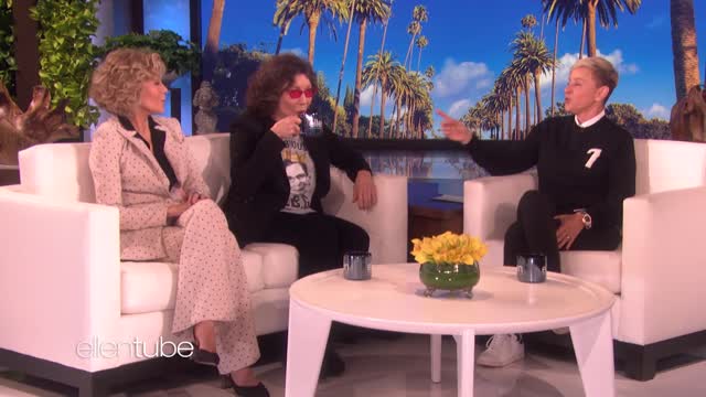 Lily Tomlin Explains Why She Turned Down Coming Out on Time Magazine