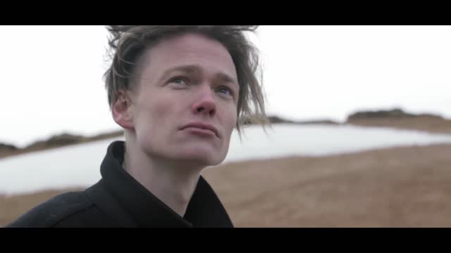 Vök - Waiting (Official Music Video)