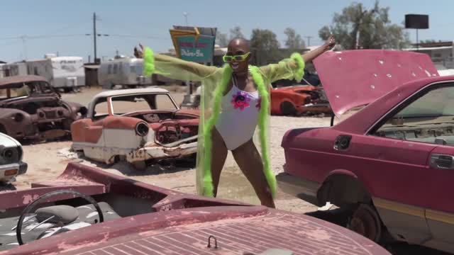 EYEAMKI - Great! Big! Party!