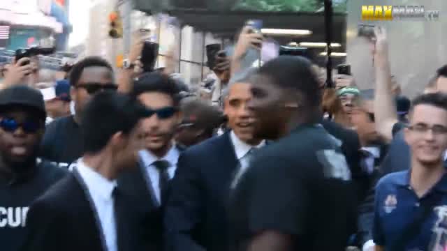 Fake Barack Obama Pranks New York City!
