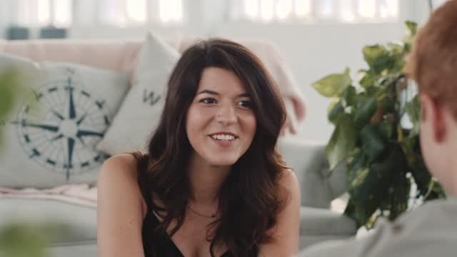 Can 2 Strangers Fall in Love with 36 Questions? Dani + Andrew