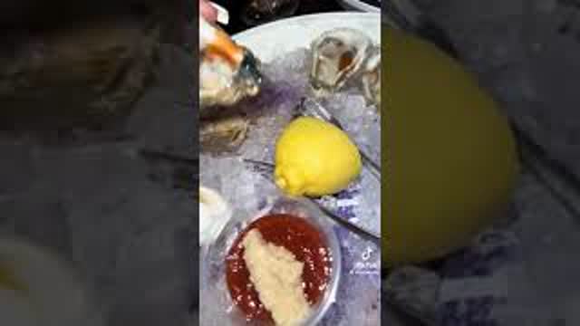Chick Orders 48 Oysters On A Date & Gets Left With The Bill