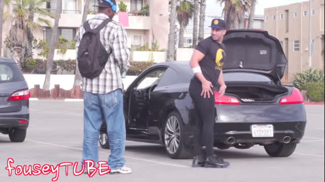 MAN IN YOGA PANTS PRANK!