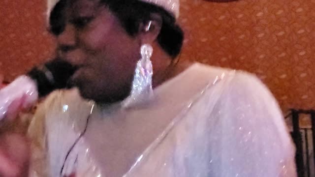 Shuga Shang singing "You Know How to Love Me" by Phyllis Hyman.