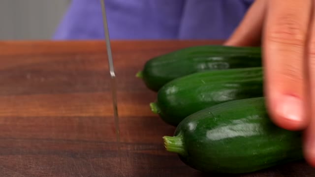 Just pour the egg on the tortilla and the result will be amazing! A simple recipe