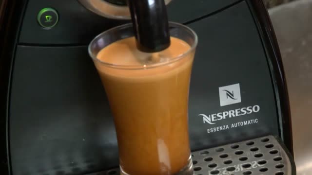 Extreme Chef Webisodes - Best Dessert in 60 Seconds Flat!