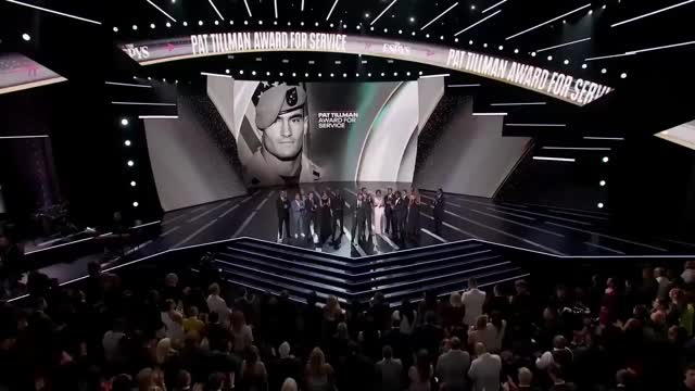 Damar Hamlin in tears presenting Bills training staff Pat Tillman Award | 2023 ESPYS (📍 @CapitalOne)