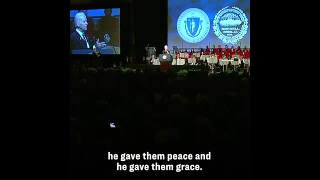 Sen Elizabeth Warren Endorses Joe Biden for President