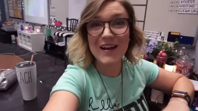 TEACHER VLOG | THE FIRST WEEK OF SCHOOL