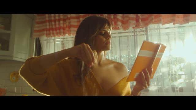 Techy Fatule - Tu Me Quieres Mas (video oficial 4K)