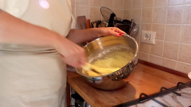 ASMR Cake Bake
