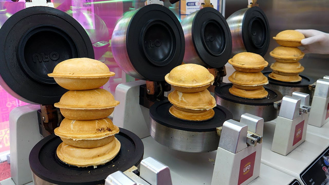 UFO Burger! that eat without spilling - korean street food